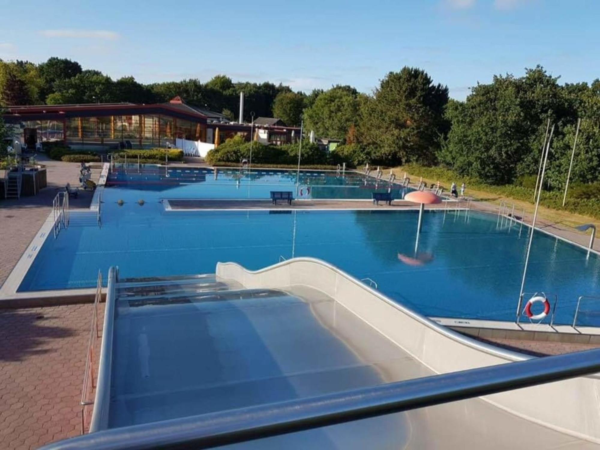 Kimbas Huus Villa Berumbur Buitenkant foto