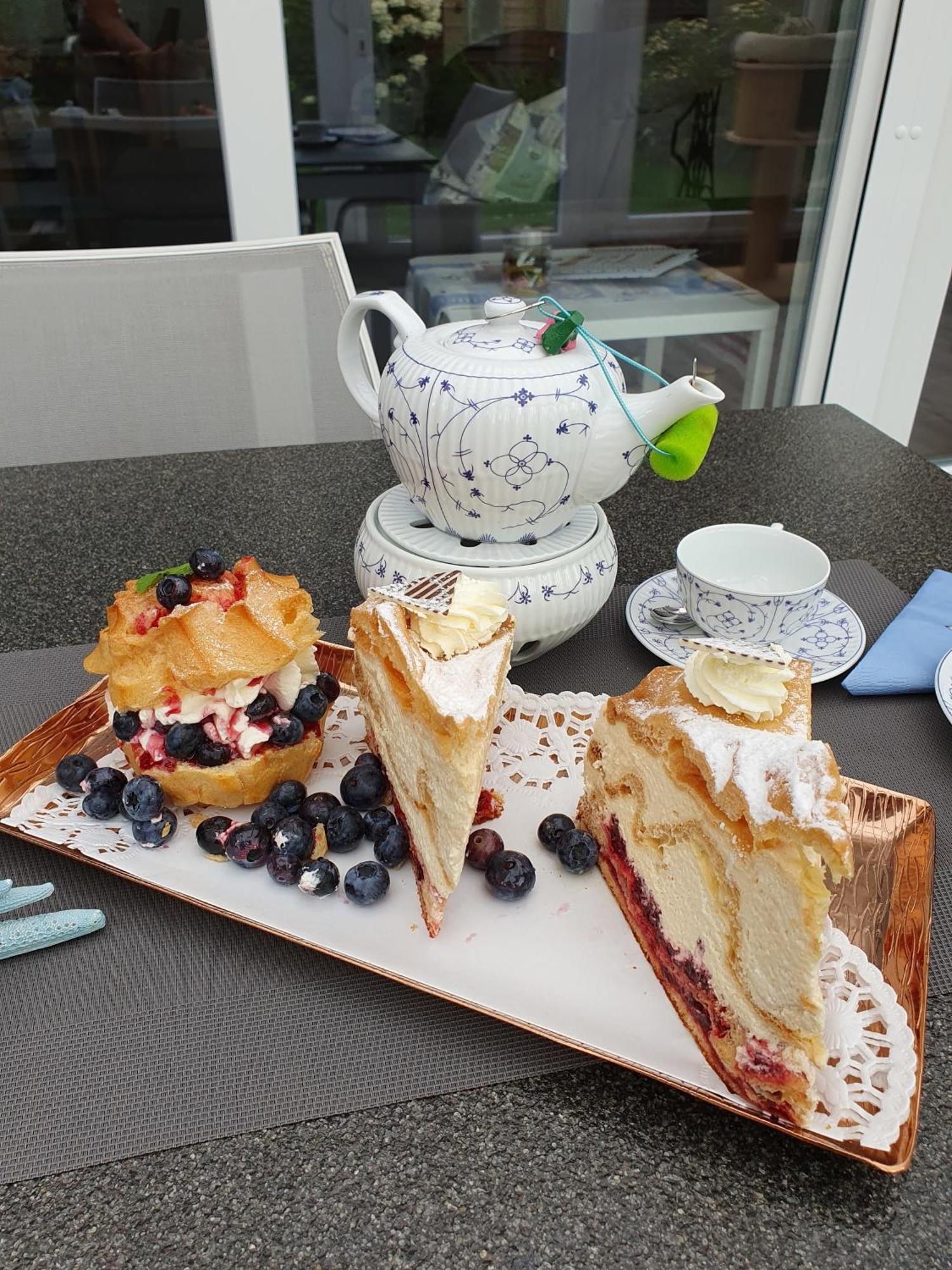 Kimbas Huus Villa Berumbur Buitenkant foto